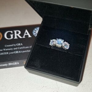 NIB Certified 2cwt 3 STONE MOISSANITE RING 925 - Size 7